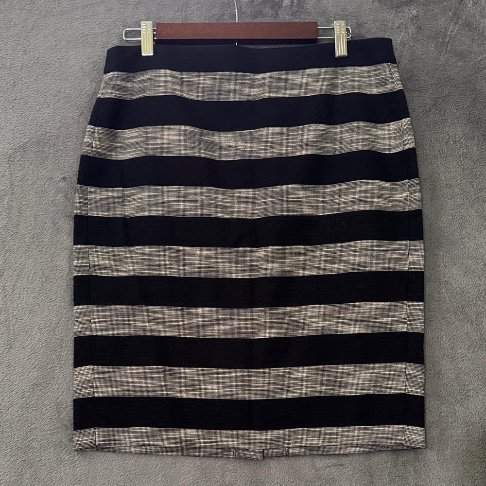 J. Crew Black  Striped jacquard The pencil skirt Size 8  Business Office wear